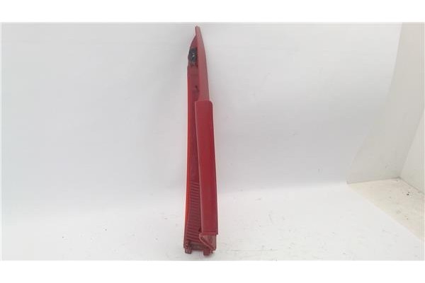 Recambio de piloto superior trasero derecho para citroen c4 berlina referencia OEM IAM 9655863780  