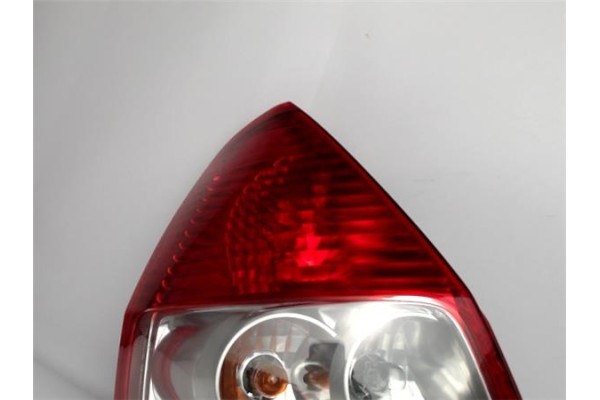 Recambio de piloto trasero izquierdo para honda jazz (gd1/5) 1.3 referencia OEM IAM 33551SAAG01 2201944 
