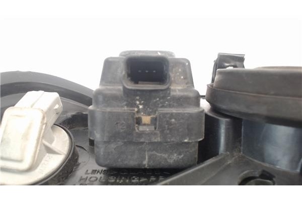 Recambio de faro delantero izquierdo para citroen saxo referencia OEM IAM 6204W2  