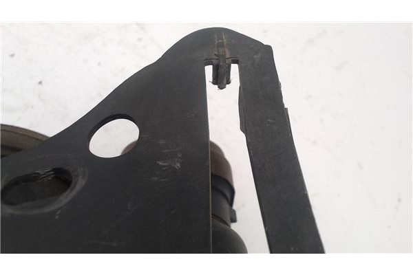 Recambio de faro delantero izquierdo para citroen saxo referencia OEM IAM 6204N5  