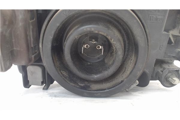 Recambio de faro delantero izquierdo para citroen saxo referencia OEM IAM 6204N5  