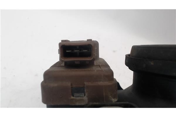 Recambio de faro delantero izquierdo para citroen saxo referencia OEM IAM 6204N5  