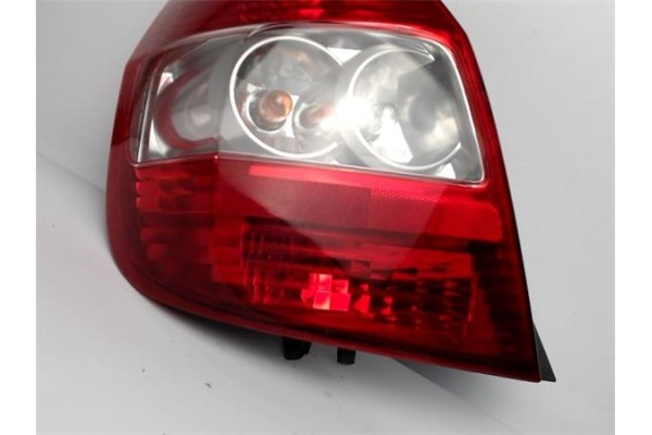Recambio de piloto trasero izquierdo para honda jazz (gd1/5) 1.3 referencia OEM IAM 33551SAAG01 2201944 
