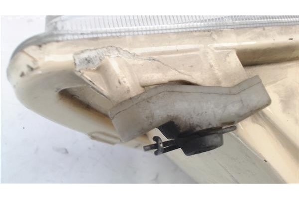 Recambio de faro delantero izquierdo para peugeot 106 (s1) referencia OEM IAM 6204C2  