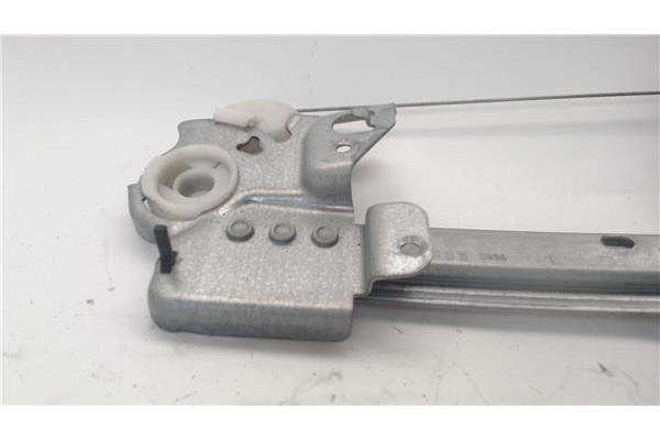 Recambio de mecanismo elevalunas delantero derecho para citroen c3 referencia OEM IAM 9222AP  