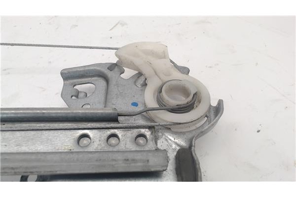 Recambio de mecanismo elevalunas delantero derecho para citroen c3 referencia OEM IAM 9222AP  