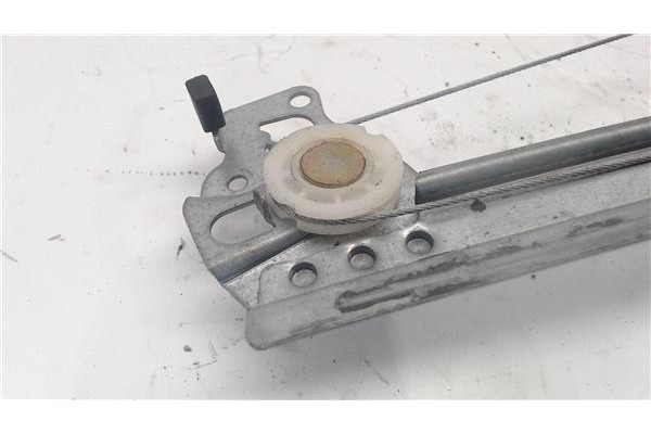 Recambio de mecanismo elevalunas delantero derecho para citroen c3 referencia OEM IAM 9222AP  