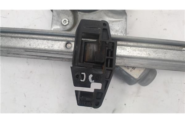 Recambio de mecanismo elevalunas delantero derecho para citroen c3 referencia OEM IAM 9222AP  