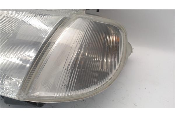 Recambio de faro delantero izquierdo para citroen saxo referencia OEM IAM 6204N5  