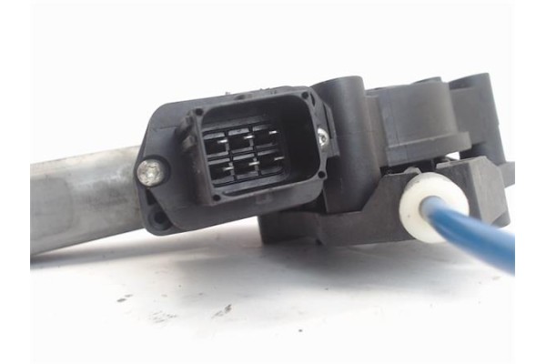 Recambio de mecanismo elevalunas delantero derecho para opel corsa d referencia OEM IAM 5140114  