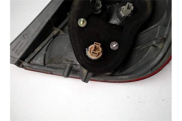 Recambio de piloto trasero izquierdo para honda jazz (gd1/5) 1.3 referencia OEM IAM 33551SAAG01 2201944 