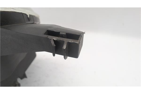 Recambio de faro delantero dcho para citroen saxo referencia OEM IAM 6205N5  