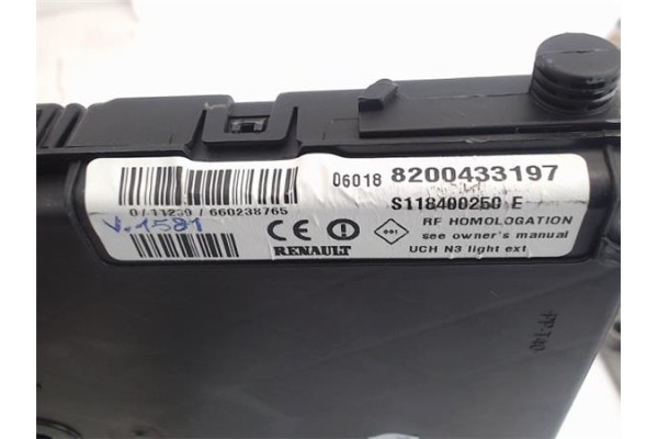 Recambio de centralita para renault scenic ii (jm) 1.9 dynamique referencia OEM IAM 0281012589 8200433197 