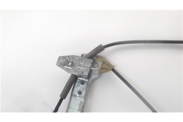 Recambio de mecanismo elevalunas delantero derecho para citroen xsara berlina referencia OEM IAM 400595T  