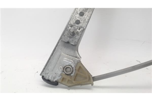Recambio de mecanismo elevalunas delantero derecho para citroen xsara berlina referencia OEM IAM 400595T  