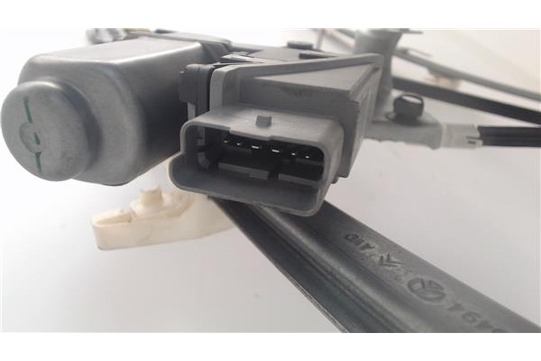 Recambio de mecanismo elevalunas delantero derecho para citroen xsara berlina referencia OEM IAM 400595N  