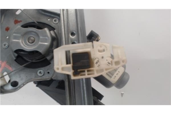 Recambio de mecanismo elevalunas delantero derecho para citroen xsara berlina referencia OEM IAM 400595N  