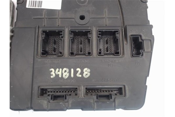 Recambio de centralita para renault megane ii berlina 5p 1.9 confort expression referencia OEM IAM 0281010769 8200305575 