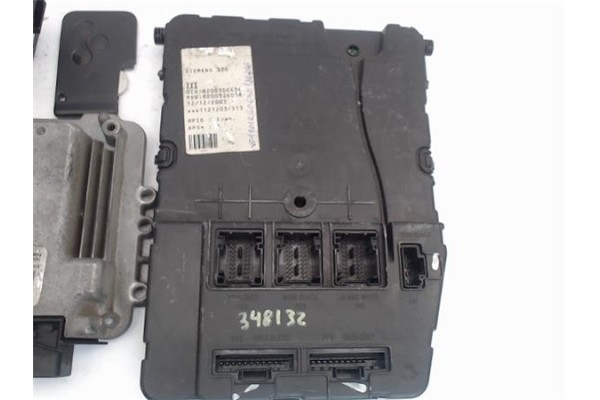 Recambio de centralita para renault megane ii berlina 5p 1.9 extreme referencia OEM IAM 0281011549 8200306434 