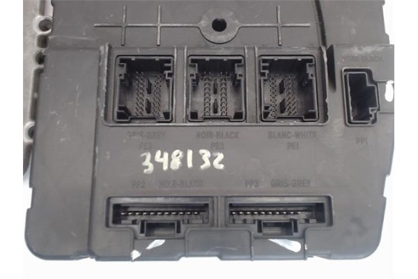 Recambio de centralita para renault megane ii berlina 5p 1.9 extreme referencia OEM IAM 0281011549 8200306434 