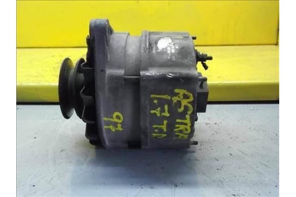 Recambio de alternador para opel astra f caravan 1.7 td referencia OEM IAM 6204002  