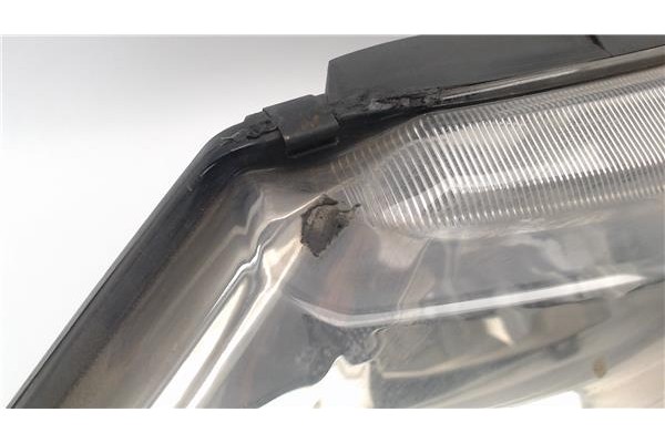 Recambio de faro delantero izquierdo para peugeot 406 berlina (s1/s2) referencia OEM IAM 6204N0  