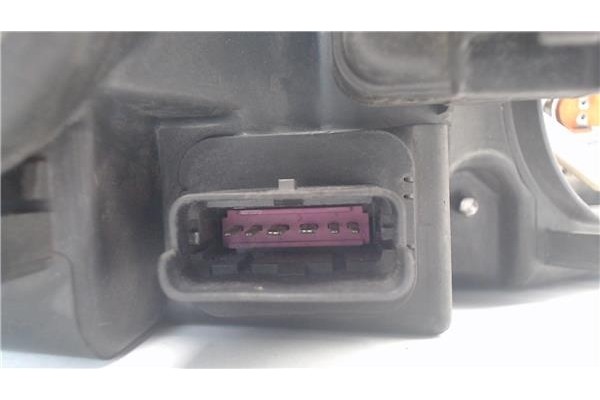 Recambio de faro delantero izquierdo para peugeot 406 berlina (s1/s2) referencia OEM IAM 6204N0  