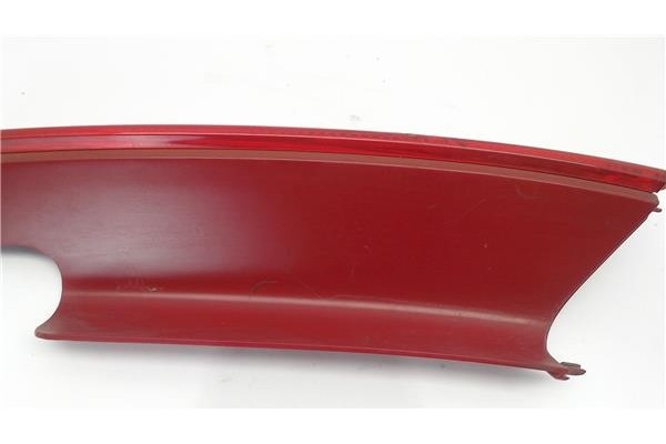 Recambio de piloto superior trasero derecho para citroen c4 berlina referencia OEM IAM 9655863780  