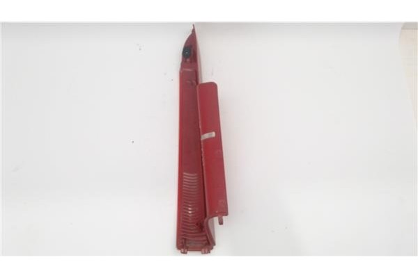 Recambio de piloto superior trasero derecho para citroen c4 berlina referencia OEM IAM 9655863780  