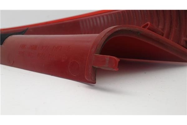 Recambio de piloto superior trasero izquierdo para citroen c4 berlina referencia OEM IAM 9655863880  