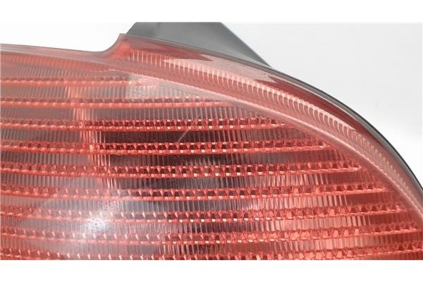 Recambio de piloto trasero izquierdo para peugeot 206 referencia OEM IAM 6350P1  