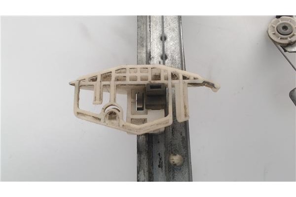 Recambio de mecanismo elevalunas delantero derecho para citroen xantia berlina referencia OEM IAM 400448A  