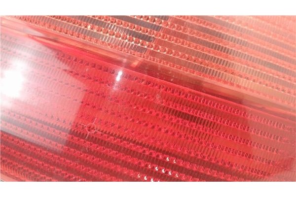 Recambio de piloto trasero derecho para peugeot 206 referencia OEM IAM 12627037   Recambio de piloto trasero derecho para peugeot 206 referencia OEM IAM 12627037