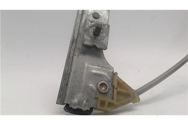 Recambio de mecanismo elevalunas delantero derecho para citroen xsara berlina referencia OEM IAM 400595T  