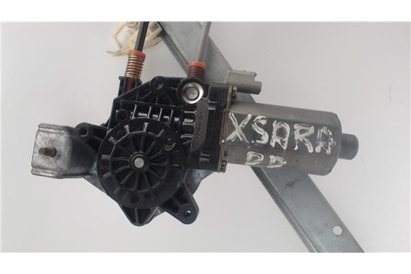 Recambio de mecanismo elevalunas delantero derecho para citroen xsara berlina referencia OEM IAM 400595T  