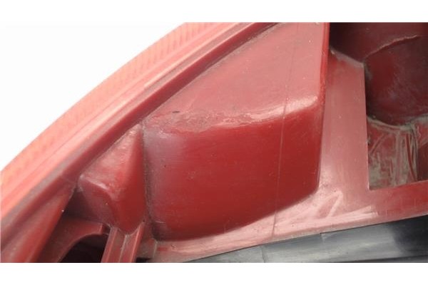 Recambio de piloto trasero derecho para peugeot 206 referencia OEM IAM 12627037   Recambio de piloto trasero derecho para peugeot 206 referencia OEM IAM 12627037