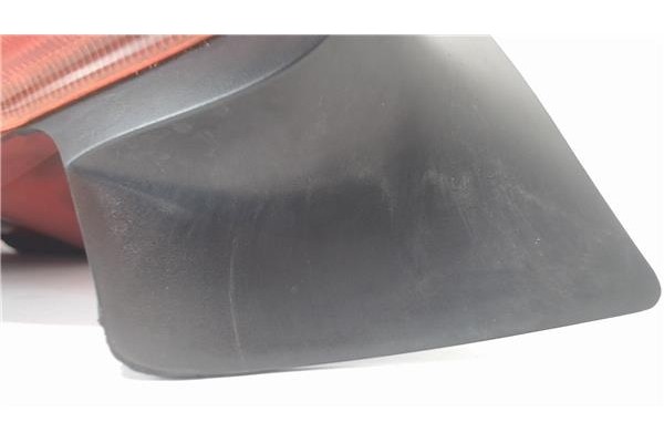 Recambio de piloto trasero izquierdo para peugeot 206 referencia OEM IAM 6350S0  