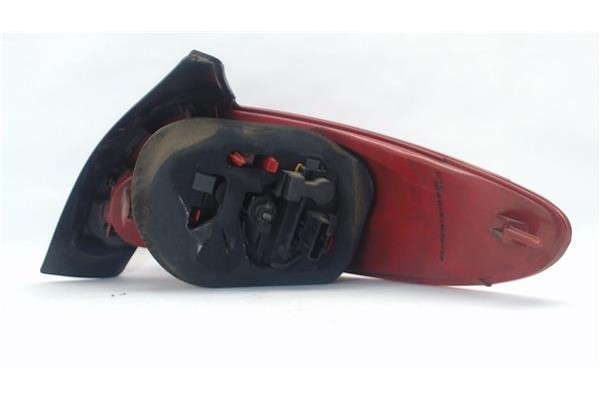 Recambio de piloto trasero izquierdo para peugeot 206 referencia OEM IAM 6350S0  