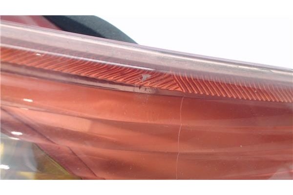 Recambio de piloto trasero derecho para peugeot 206 referencia OEM IAM 12627037  