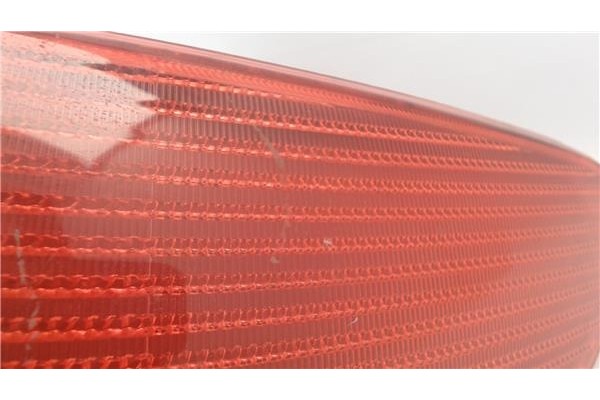 Recambio de piloto trasero derecho para peugeot 206 referencia OEM IAM 6351P1   Recambio de piloto trasero derecho para peugeot 206 referencia OEM IAM 6351P1