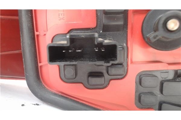 Recambio de piloto trasero derecho para peugeot 206 referencia OEM IAM 6351P1   Recambio de piloto trasero derecho para peugeot 206 referencia OEM IAM 6351P1