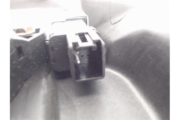 Recambio de elevalunas electrico delantero derecho para mazda 6 berlina (gg) referencia OEM IAM GJ6A97XR  