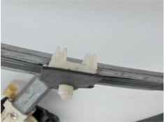 Recambio de mecanismo elevalunas delantero derecho para renault clio ii fase i (b/cb0) referencia OEM IAM 82002098  