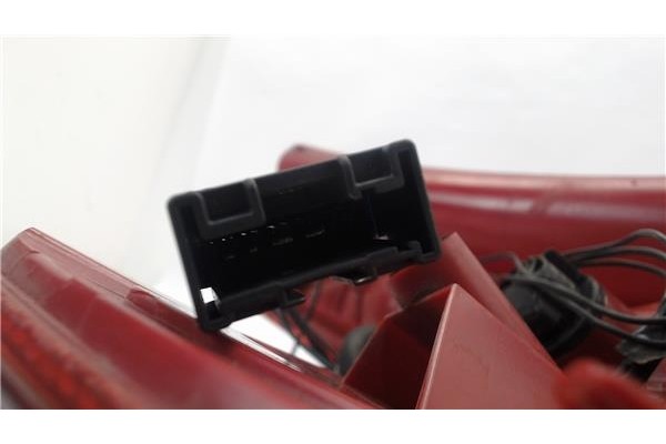 Recambio de piloto trasero derecho para citroen c4 berlina referencia OEM IAM 9655863980   Recambio de piloto trasero derecho para citroen c4 berlina referencia OEM IAM 9655863980