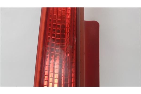 Recambio de piloto superior trasero izquierdo para citroen c4 berlina referencia OEM IAM 9655863880  