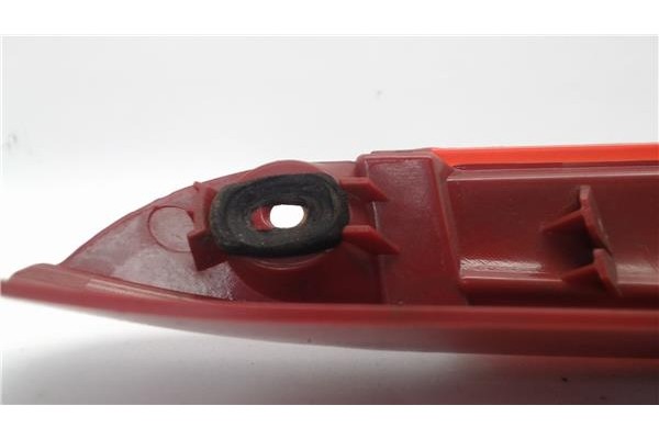 Recambio de piloto superior trasero izquierdo para citroen c4 berlina referencia OEM IAM 9655863880  