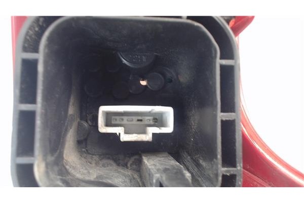 Recambio de piloto trasero izquierdo para peugeot 206 sw referencia OEM IAM 9641540677 89028683 