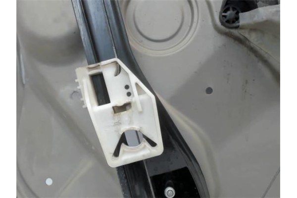 Recambio de elevalunas electrico delantero derecho para skoda octavia berlina (1z3) referencia OEM IAM 1Z1837656  