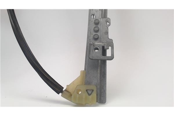 Recambio de mecanismo elevalunas delantero derecho para citroen xsara berlina referencia OEM IAM 400595N  