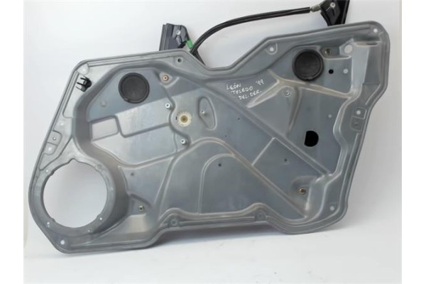 Recambio de elevalunas electrico delantero derecho para seat toledo (1m2) 1.9 sport referencia OEM IAM 1M0837756  
